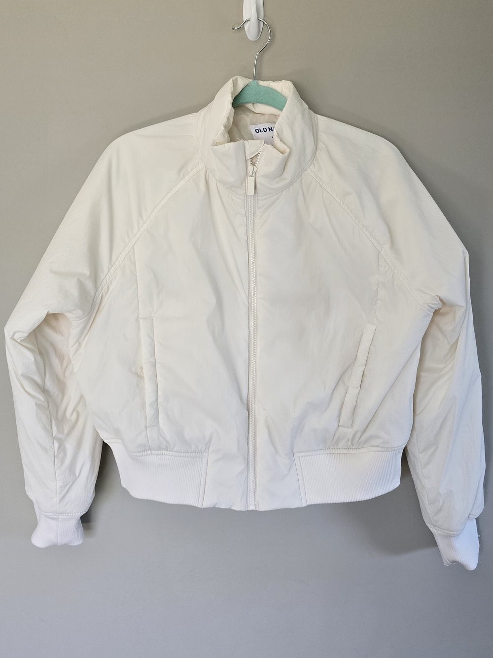 Old Navy Cream Bomber Jacket - Women's Lightweight Puffer